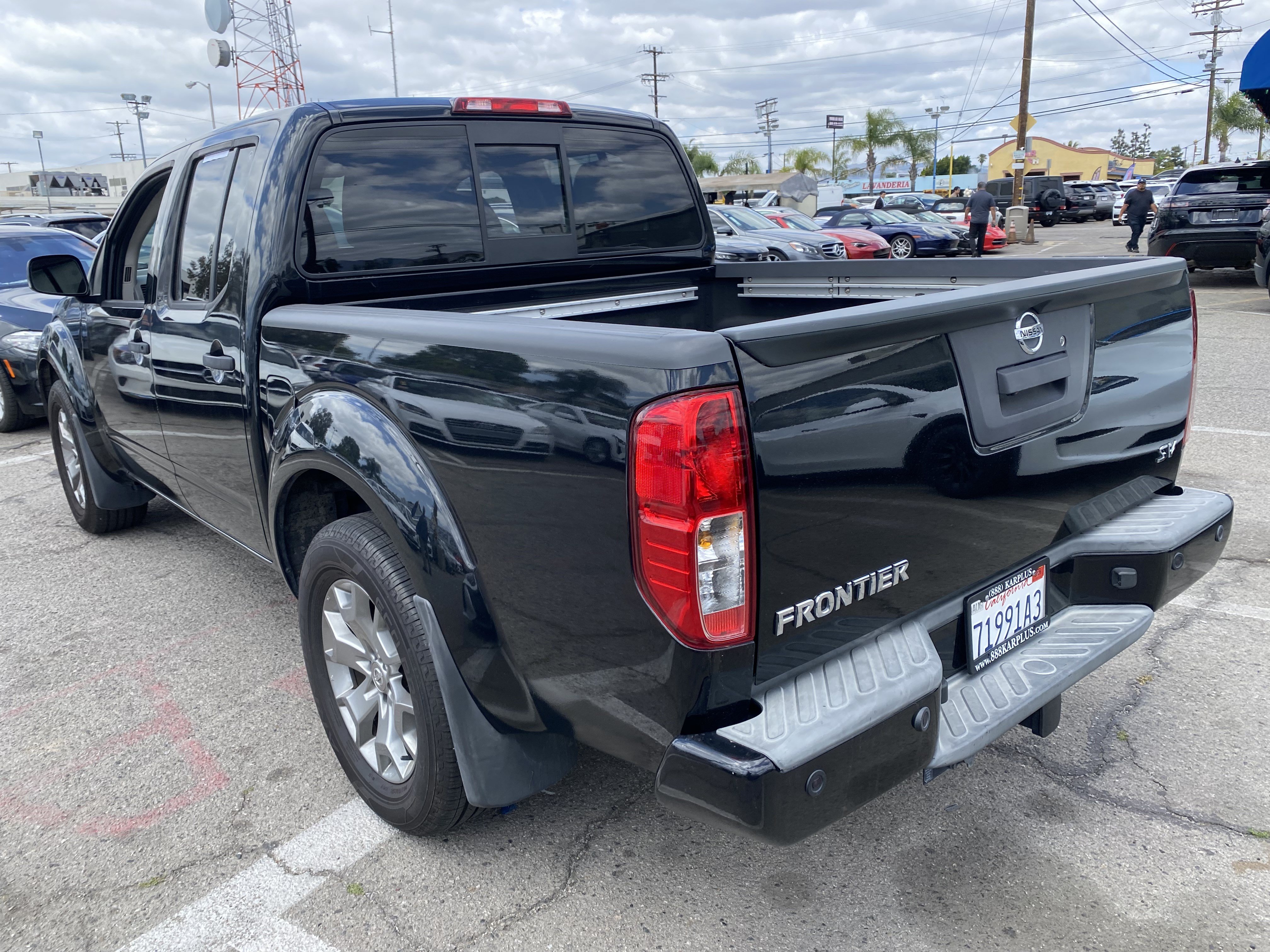 Used 2020 Nissan Frontier SV RWD image 8