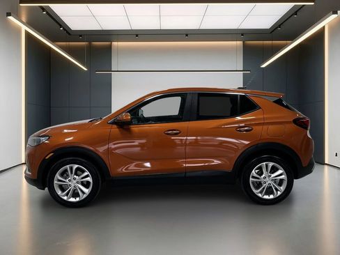 Used 2023 Buick Encore GX Preferred FWD image 2