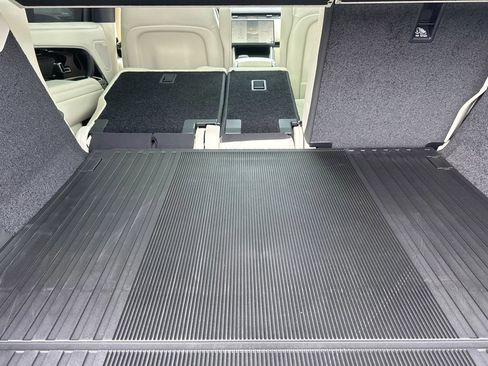 New 2026 Land Rover Range Rover SE image 26