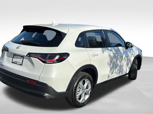 Certified 2025 Honda HR-V LX image 7