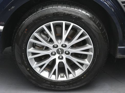Used 2024 Genesis GV80 2.5T AWD/4WD image 35