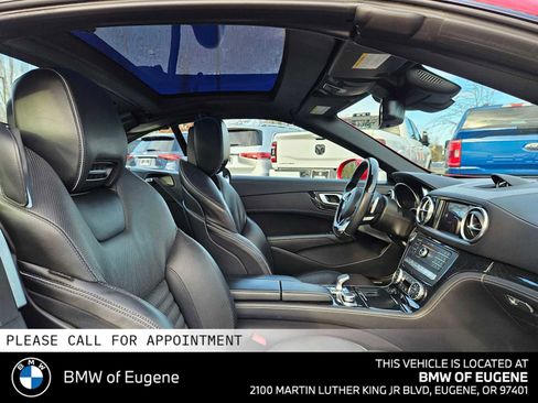 Used 2017 Mercedes-Benz SL 550 image 11