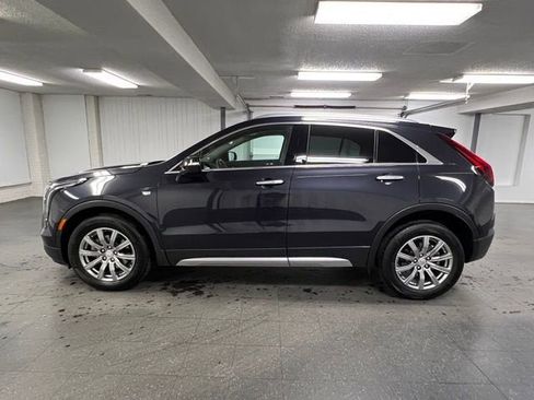 Used 2023 Cadillac XT4 Premium Luxury w/ Technology Package image 2