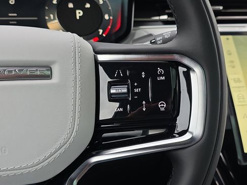 New 2026 Land Rover Range Rover Sport SE AWD/4WD image 18