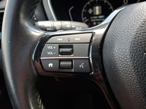 Certified 2023 Honda Pilot Touring image 25