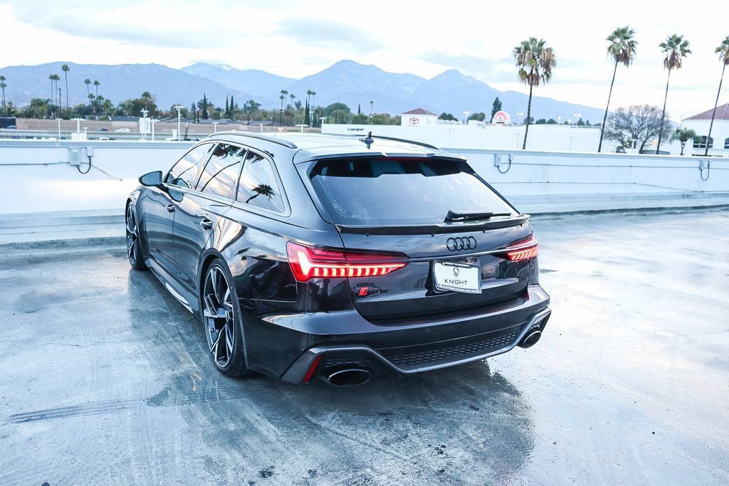 Used 2022 Audi RS 6 w/ Carbon Optic Package AWD/4WD image 7
