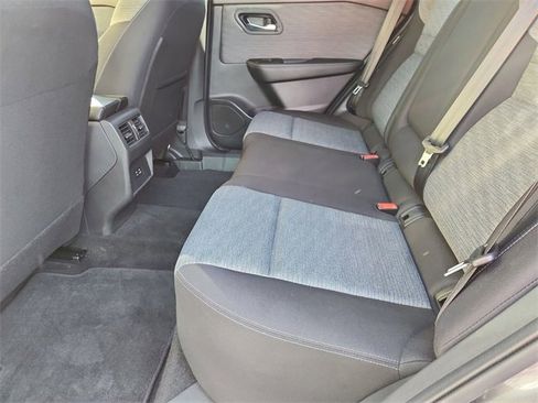 Used 2023 Nissan Rogue SV image 23