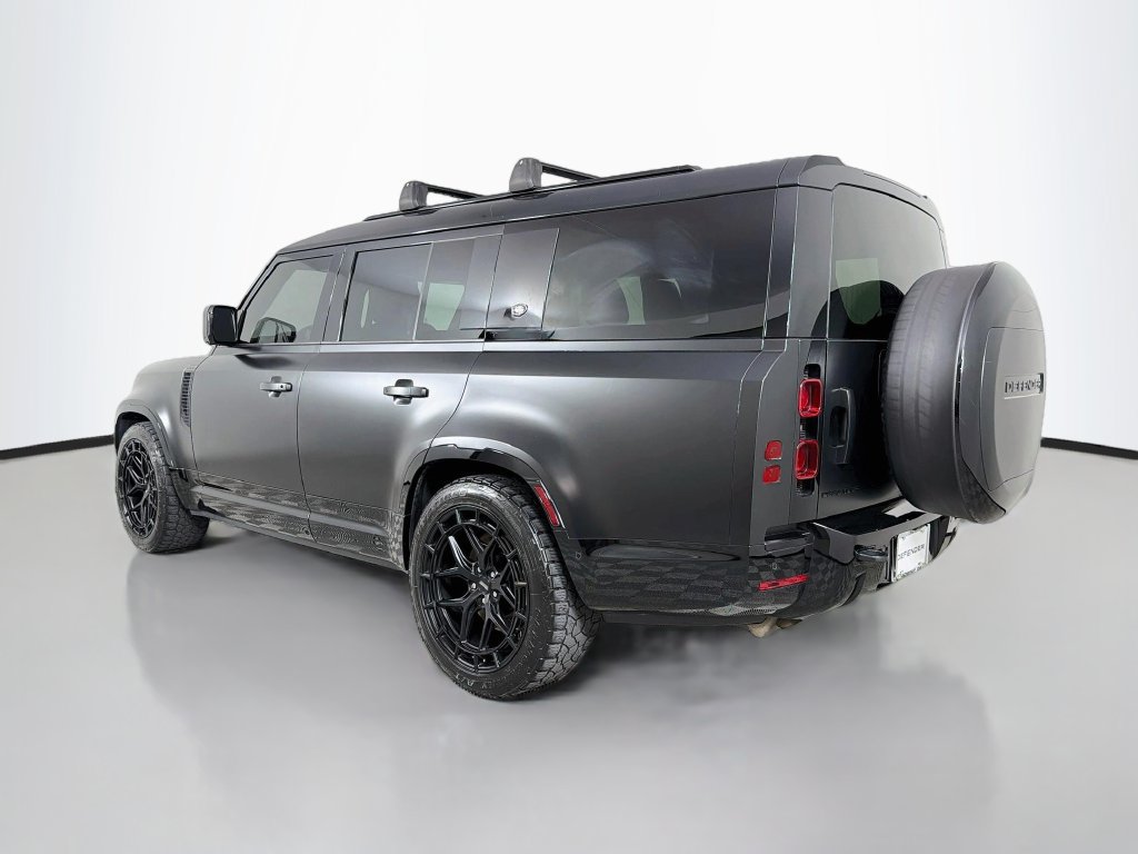 Certified 2024 Land Rover Defender 130 X-Dynamic SE AWD/4WD image 7