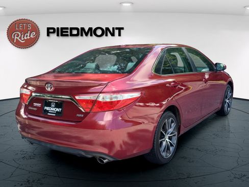 Used 2015 Toyota Camry XSE FWD image 5