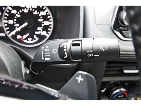 Used 2023 Nissan Rogue SV w/ SV Premium B Package image 16