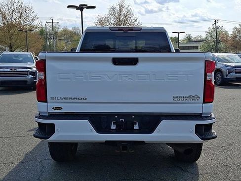 Used 2020 Chevrolet Silverado 2500 High Country w/ Z71 Off-Road Package AWD/4WD image 9