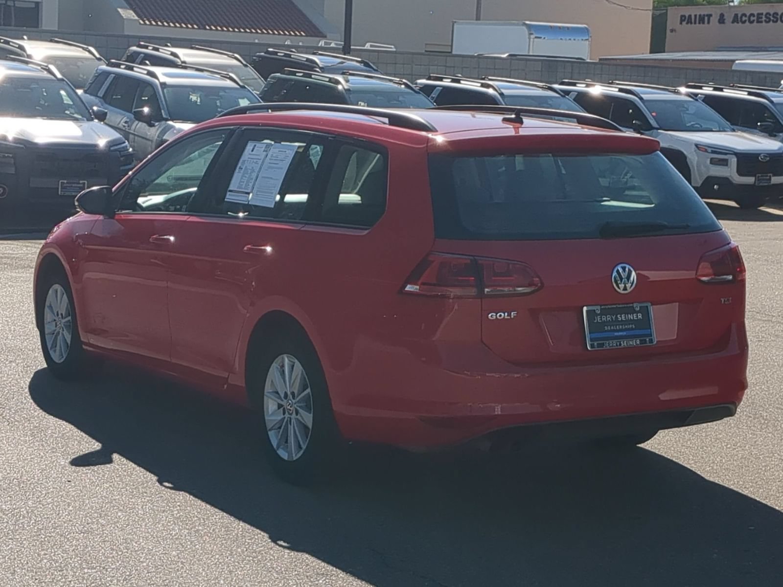Used 2017 Volkswagen Golf S FWD image 3