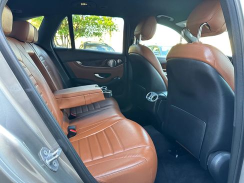 Used 2019 Mercedes-Benz GLC 350e 4MATIC image 26