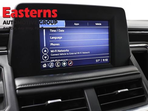Used 2023 Chevrolet Suburban LS RWD image 18