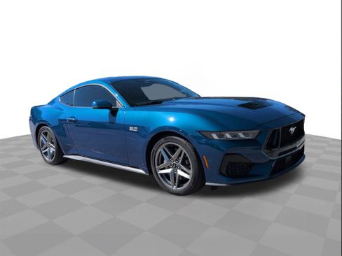 Used 2024 Ford Mustang GT Premium image 15