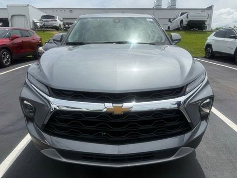 Used 2025 Chevrolet Blazer LT AWD/4WD image 1