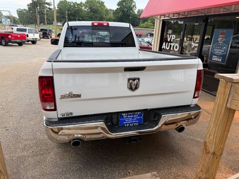 Used 2019 RAM 1500 Big Horn RWD image 5