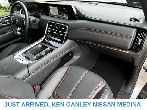 Used 2025 Nissan Armada SL w/ Captain's Chari Seat Package AWD/4WD image 23