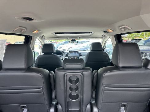 Used 2025 Honda Odyssey EX-L image 13