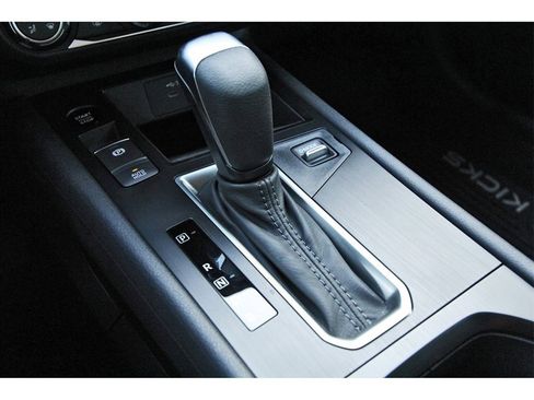 New 2026 Nissan Kicks S image 19