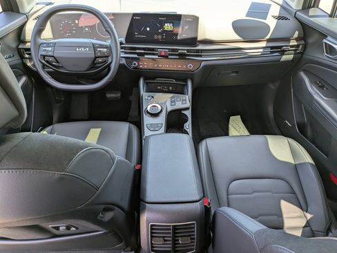 Certified 2026 Kia Sportage SX Prestige AWD/4WD image 16
