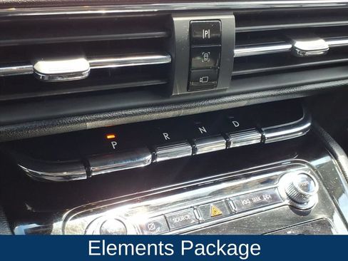 Used 2022 Lincoln Corsair AWD w/ Equipment Group 101A image 4