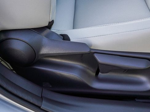 New 2026 Toyota Prius XLE image 25