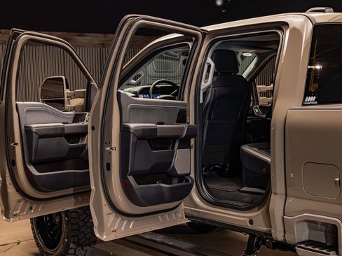 Used 2026 Ford F350 Lariat w/ Lariat Ultimate Package image 28