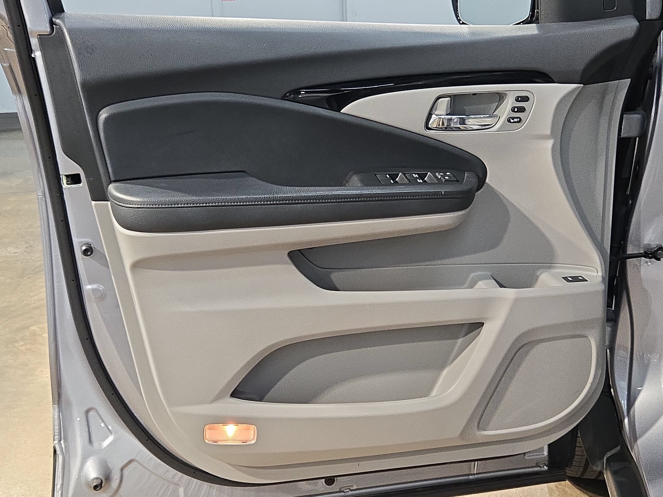 Used 2021 Honda Pilot Elite image 20