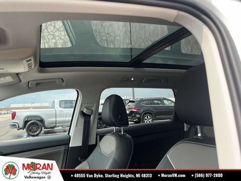 Used 2023 Volkswagen Taos SEL AWD/4WD image 21