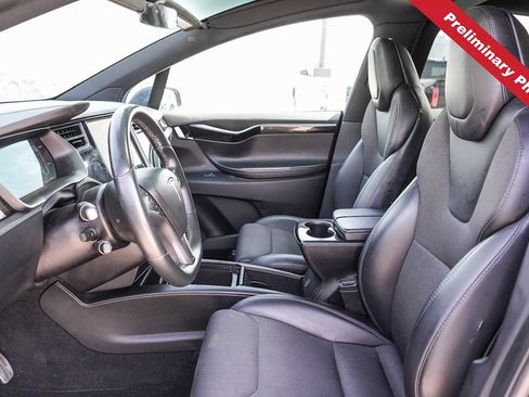 Used 2018 Tesla Model X 75D AWD/4WD image 13