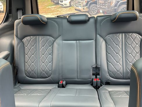 Used 2022 Jeep Grand Wagoneer Series III w/ Rear Seat Video Group 1 image 29