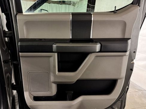 Used 2017 Ford F150 XLT w/ Max Trailer Tow Package image 12