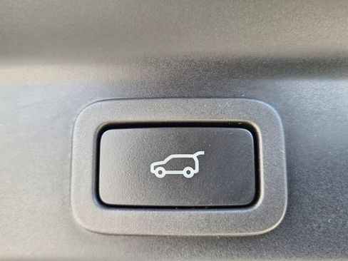 Used 2022 Jaguar F-PACE SVR AWD/4WD image 30