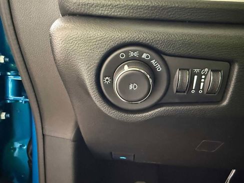 New 2026 Chrysler Pacifica Select image 28