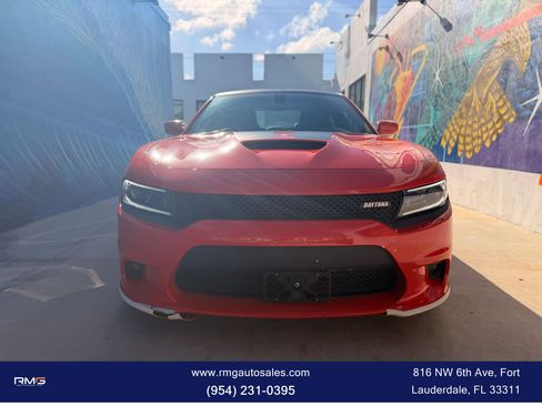Used 2022 Dodge Charger R/T w/ Daytona Edition Group image 2