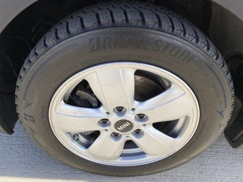 Used 2015 MINI Cooper 4-Door Hardtop image 24