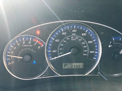 Used 2015 Subaru Impreza 2.0i Premium image 9