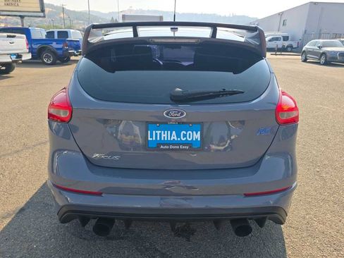 Used 2017 Ford Focus RS AWD/4WD image 4