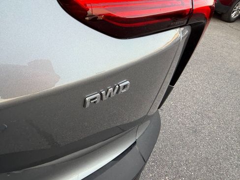 Used 2024 Chevrolet Blazer EV LT image 19