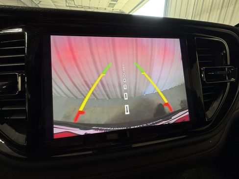 Used 2025 Dodge Durango GT AWD/4WD image 12