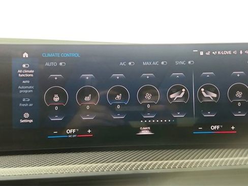 Used 2023 BMW XM image 53