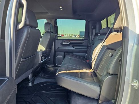 Used 2024 Chevrolet Silverado 3500 High Country w/ High Country Premium Package image 13