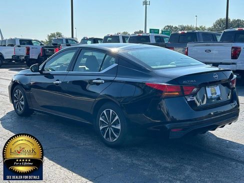 Used 2024 Nissan Altima 2.5 S image 7