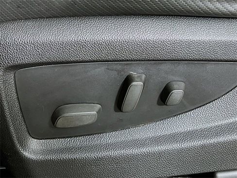 Used 2014 GMC Sierra 1500 SLT w/ All-Terrain Package image 11