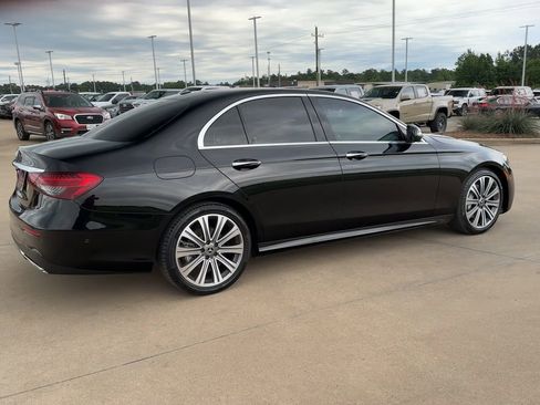 Used 2022 Mercedes-Benz E 350 Sedan image 8