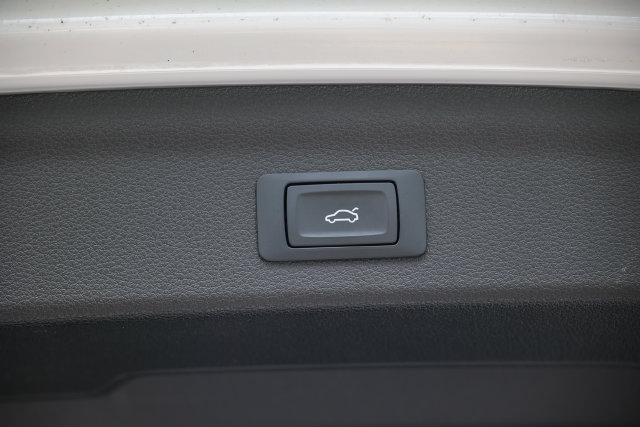 Used 2025 Audi Q3 2.0T Premium AWD/4WD image 37