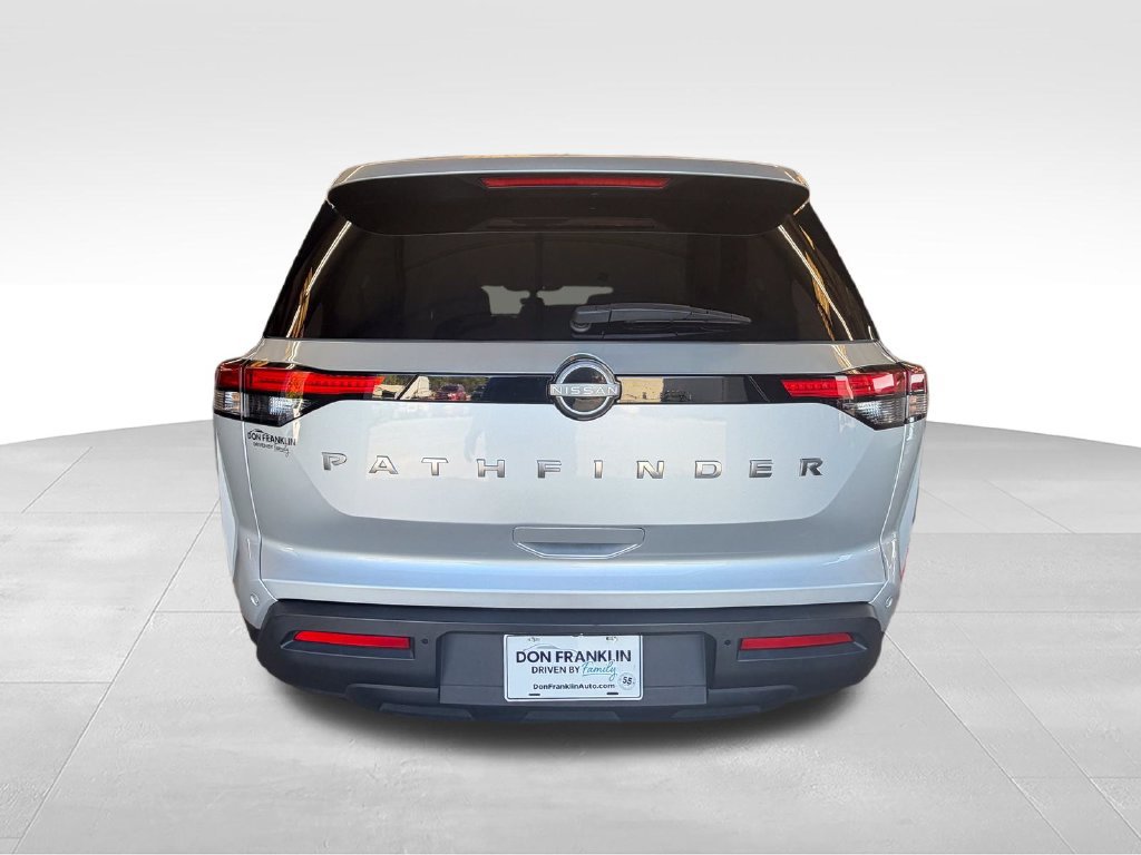 Used 2025 Nissan Pathfinder SV AWD/4WD image 4