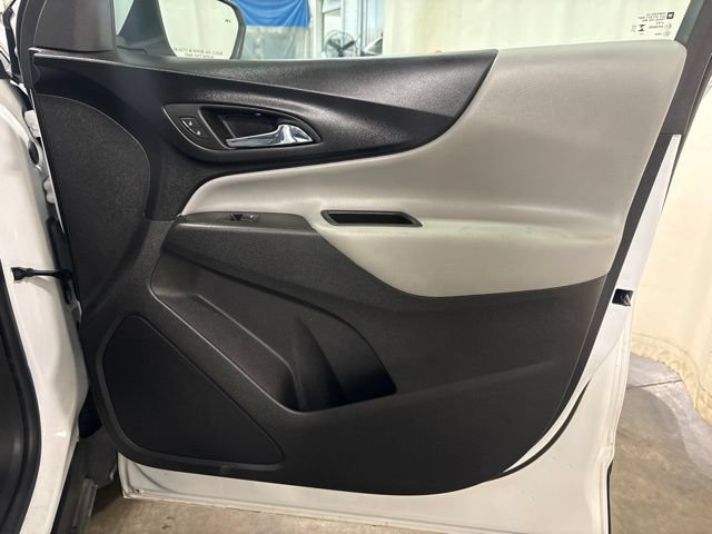 Used 2024 Chevrolet Equinox LT w/ LPO, Floor Liner Package AWD/4WD image 39