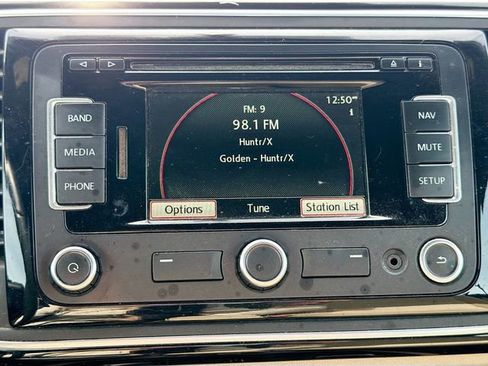 Used 2014 Volkswagen Beetle 1.8T image 15